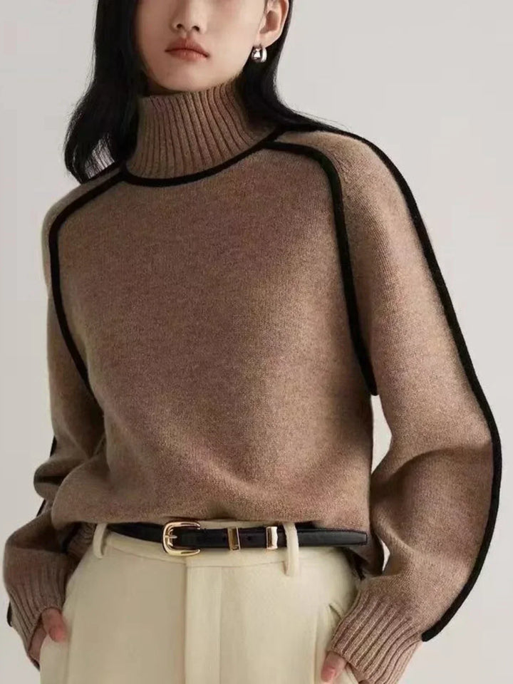 Women's oversized turtleneck jumper with contrast trim and long sleeves