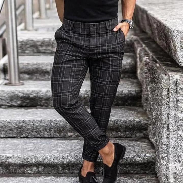 Men's checked slim fit trousers with tapered legs