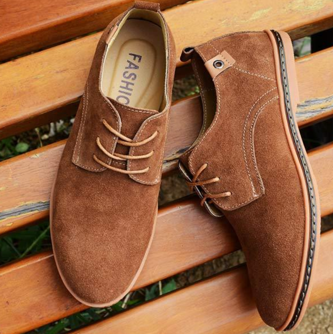 Men's textured derby shoes with brown laces and layered soles