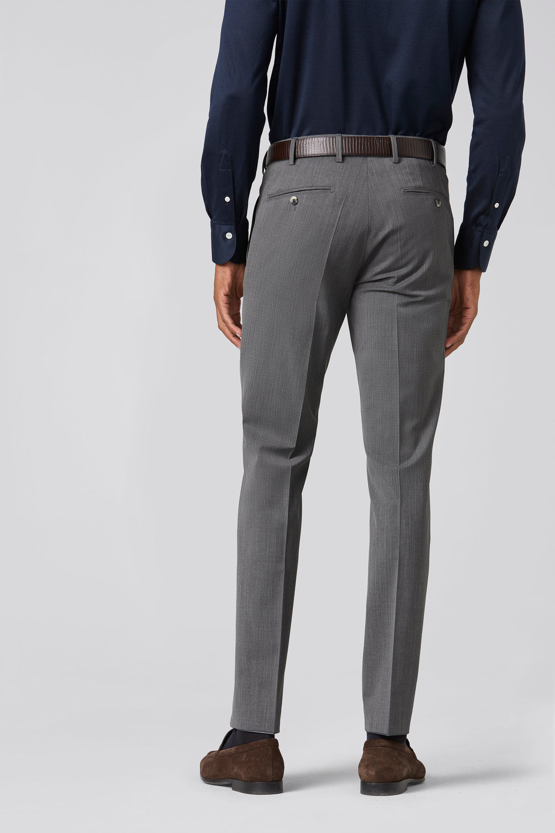 Men's tailored straight-leg trousers with flat front and defined creases