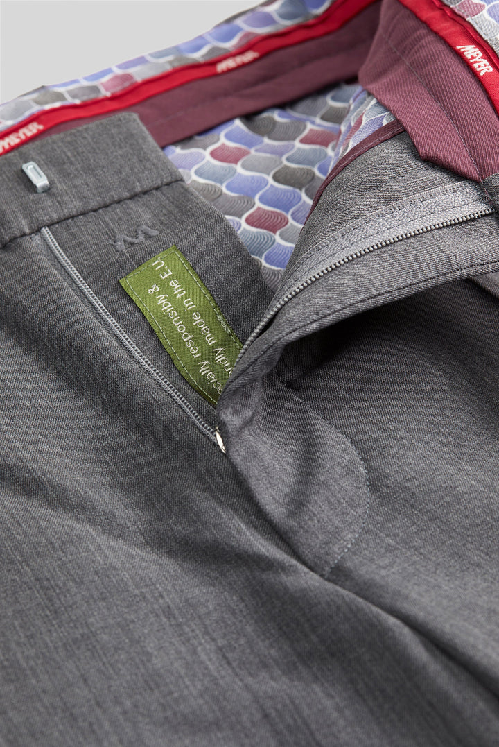 Men's tailored straight-leg trousers with flat front and defined creases