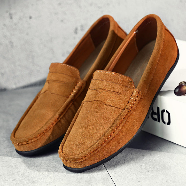 Men's moc toe slip-on loafers with flat sole