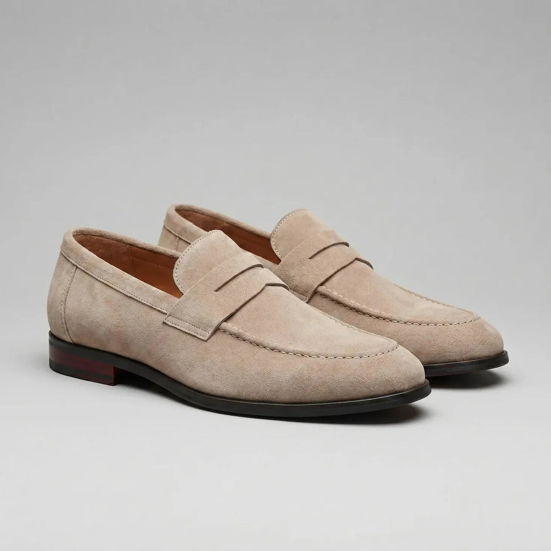 Men's penny loafers with almond toes, front straps and low flat heels