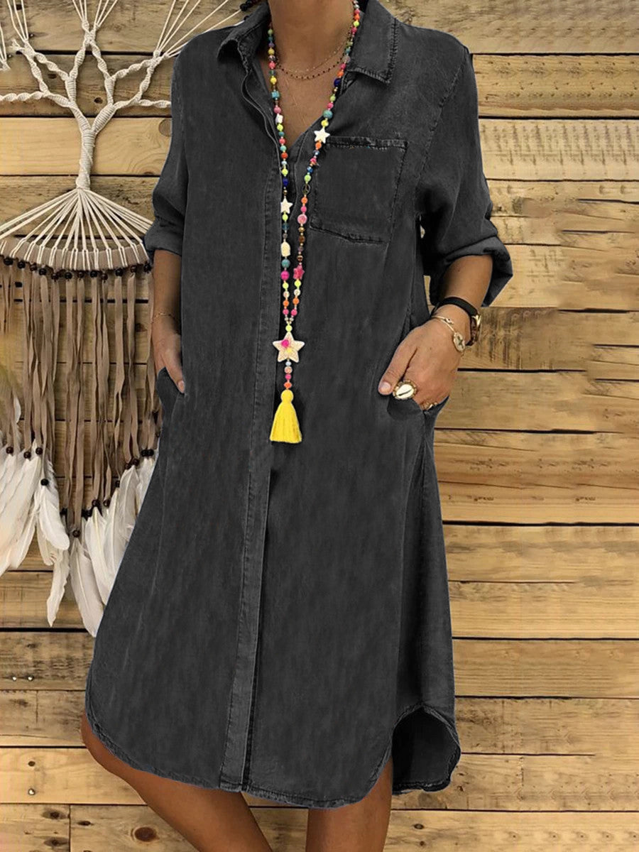 Women's denim shirt midi dress with collar, button front and pockets