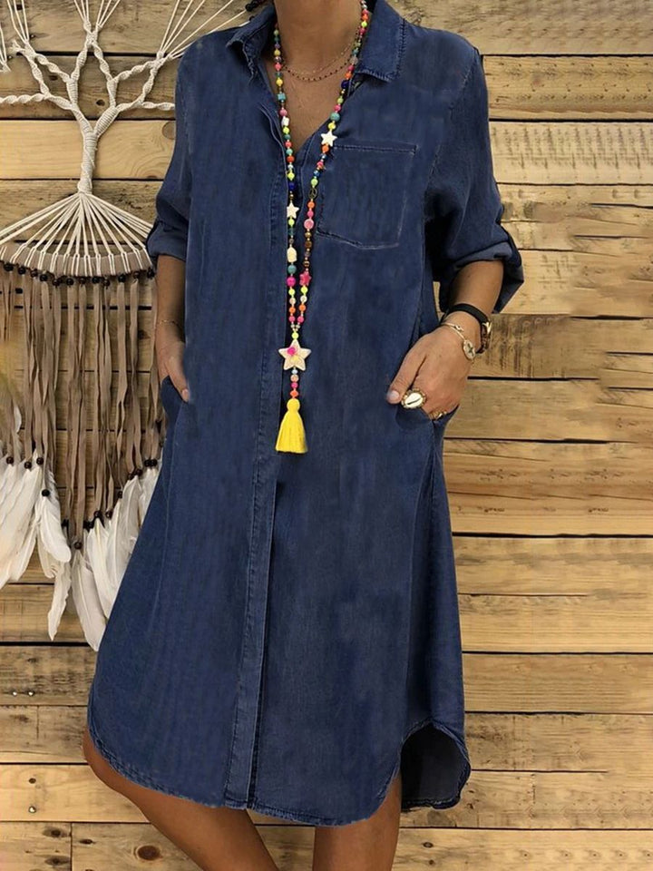 Women's denim shirt midi dress with collar, button front and pockets