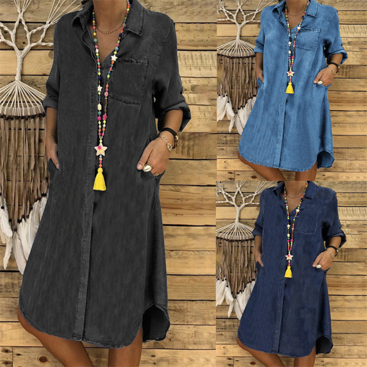 Women's denim shirt midi dress with collar, button front and pockets