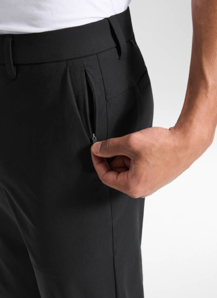 Men's straight-leg golf trousers with belt loops and side pockets