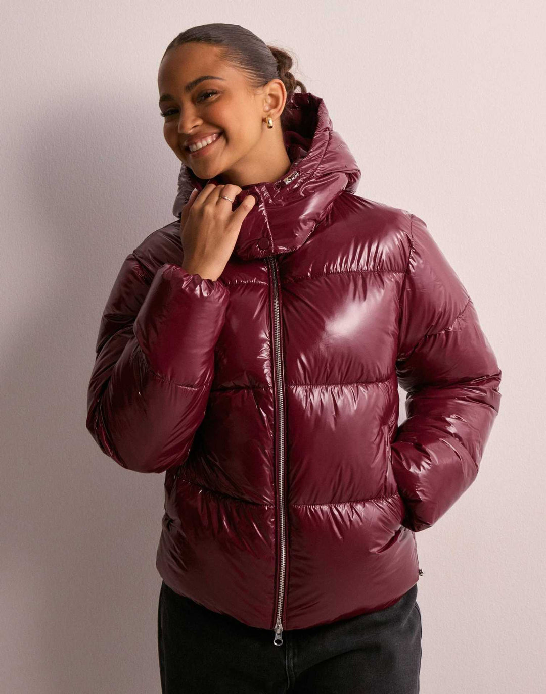 Women's glossy quilted puffer jacket with removable hood