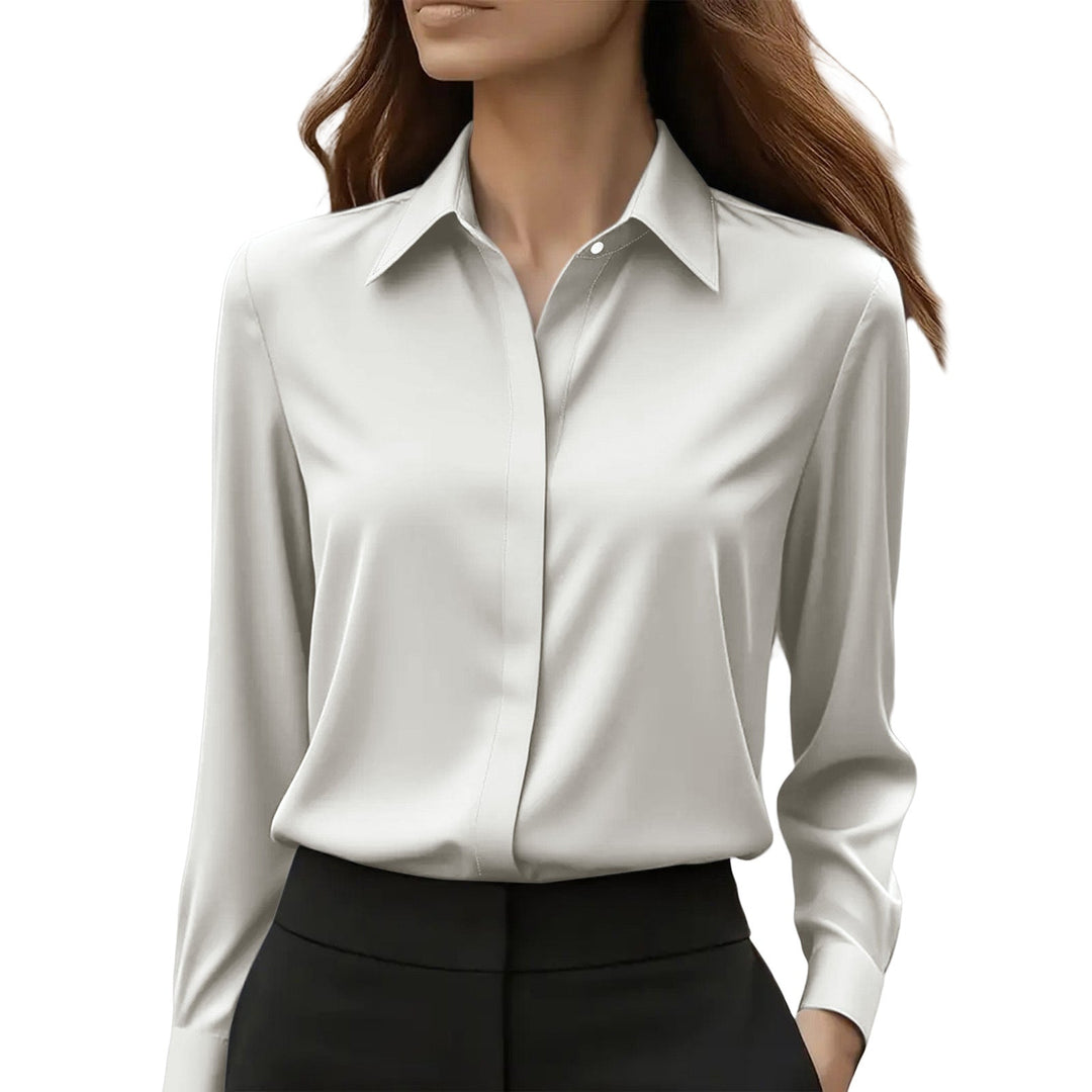 Women's long sleeve blouse with pointed collar and button front
