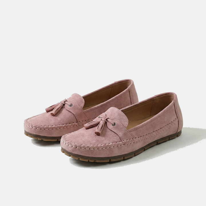 Classic loafer with tassel detail in grey suede with moccasin sole
