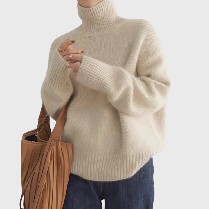 Women's ribbed turtleneck jumper with long sleeves and relaxed fit