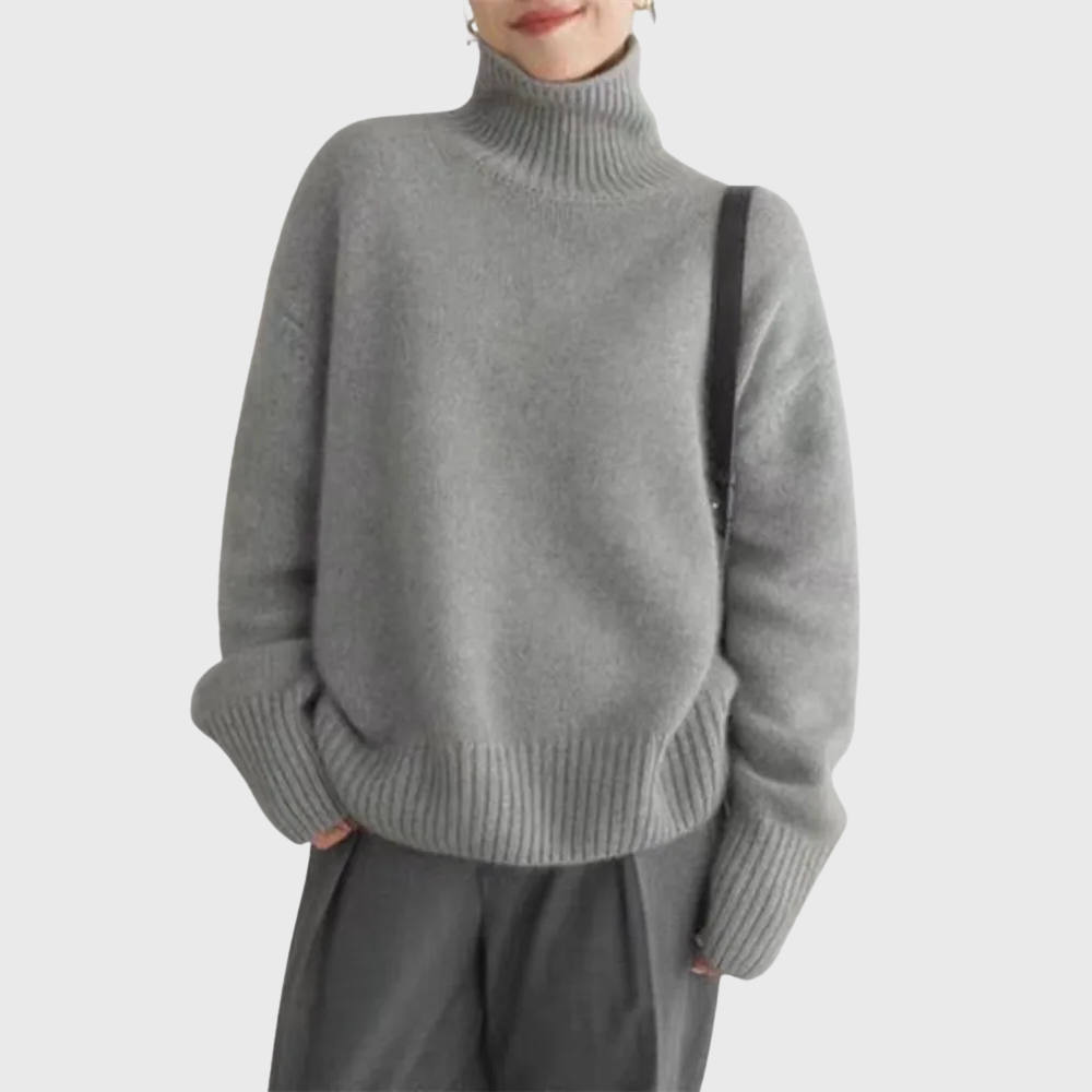 Women's ribbed turtleneck jumper with long sleeves and relaxed fit