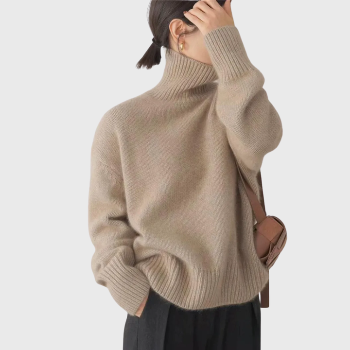 Women's ribbed turtleneck jumper with long sleeves and relaxed fit