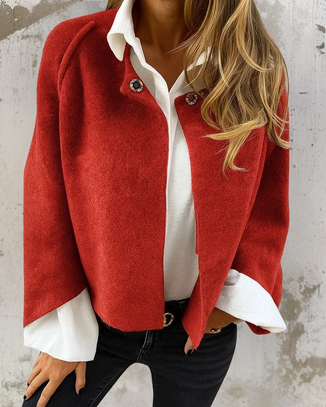 Women's cropped coat with wide sleeves and button front
