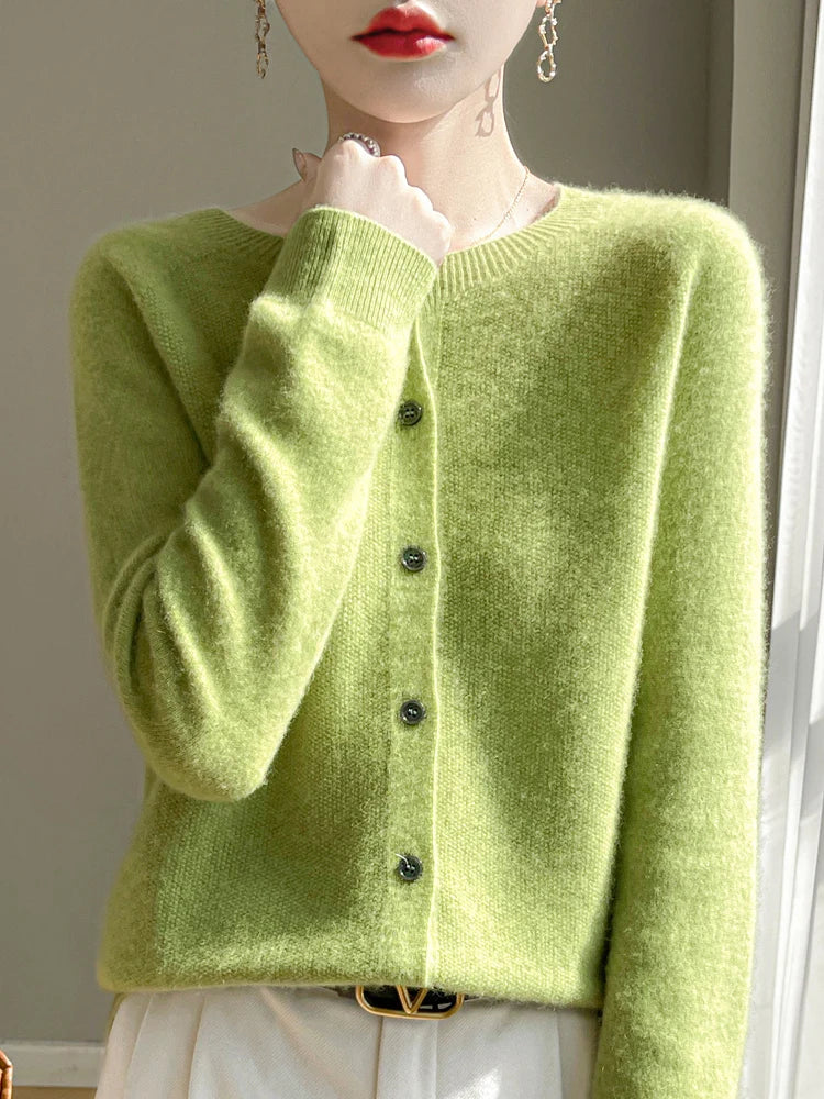 Women's knitted button-front cardigan with round neck and long sleeves