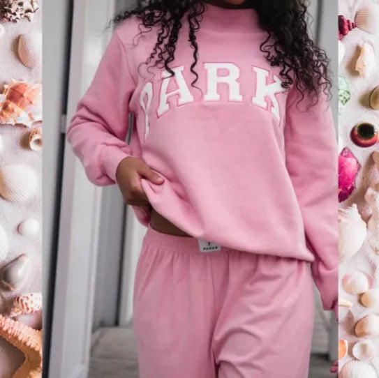 Women's Oversized Graphic Crewneck Sweatshirt, Long Sleeve