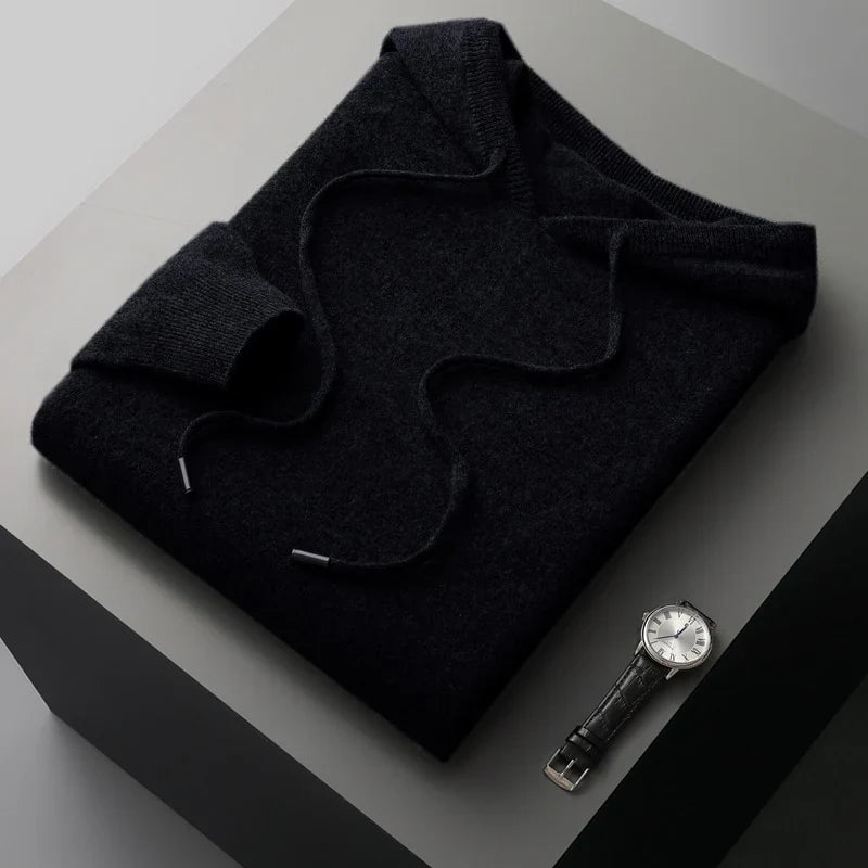 Men's plain pullover hoodie with drawstring hood and ribbed trims