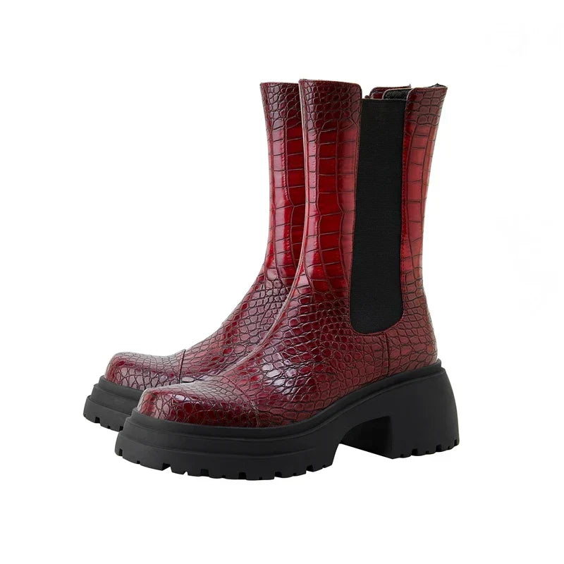Women's pull-on ankle boots with textured upper and black lug sole