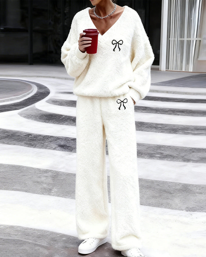 Women's two-piece fleece set with bow embroidery and wide-leg trousers