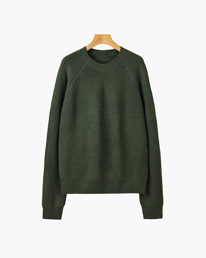 Ribbed crew neck sweater with long sleeves