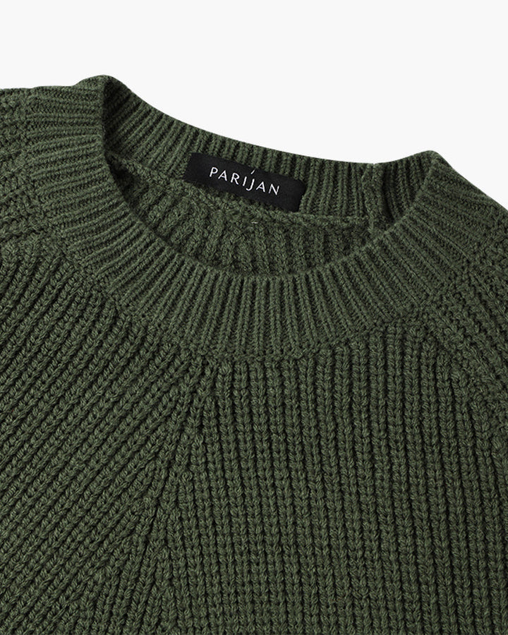 Ribbed crew neck sweater with long sleeves