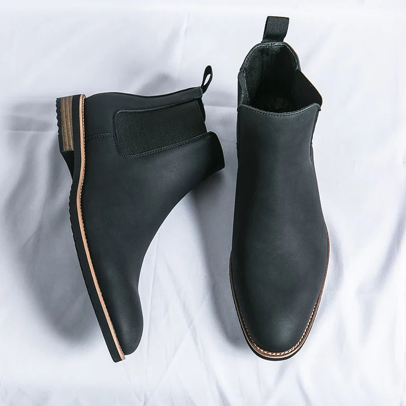 Unisex Chelsea ankle boots with elastic side panels and pull tabs