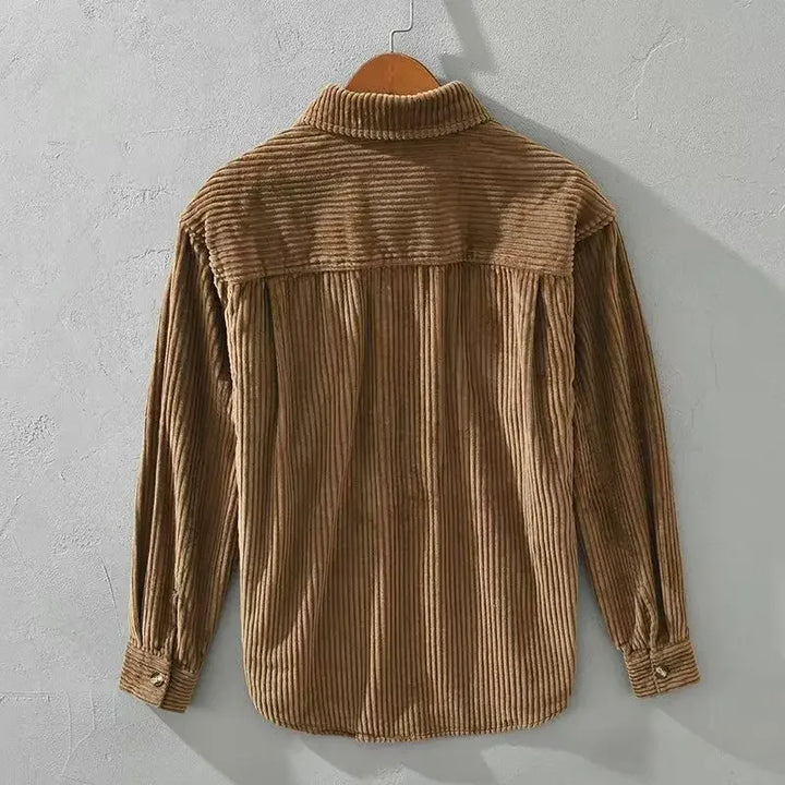 Men's corduroy shirt with long sleeves and two chest pockets