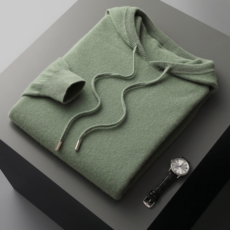 Men's plain pullover hoodie with drawstring hood and ribbed trims