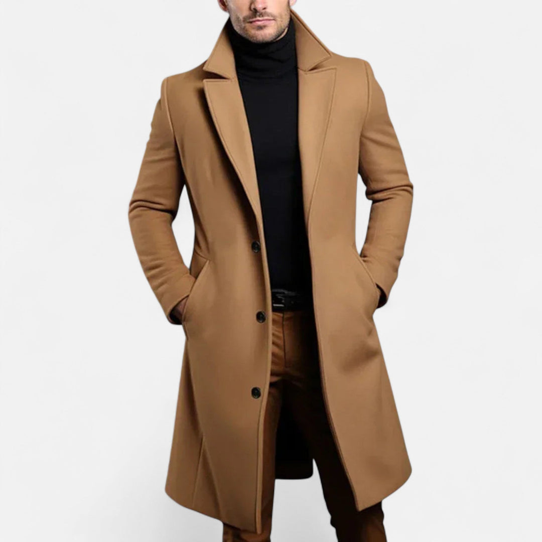 Men's hooded puffer coat with quilted panels and front pockets