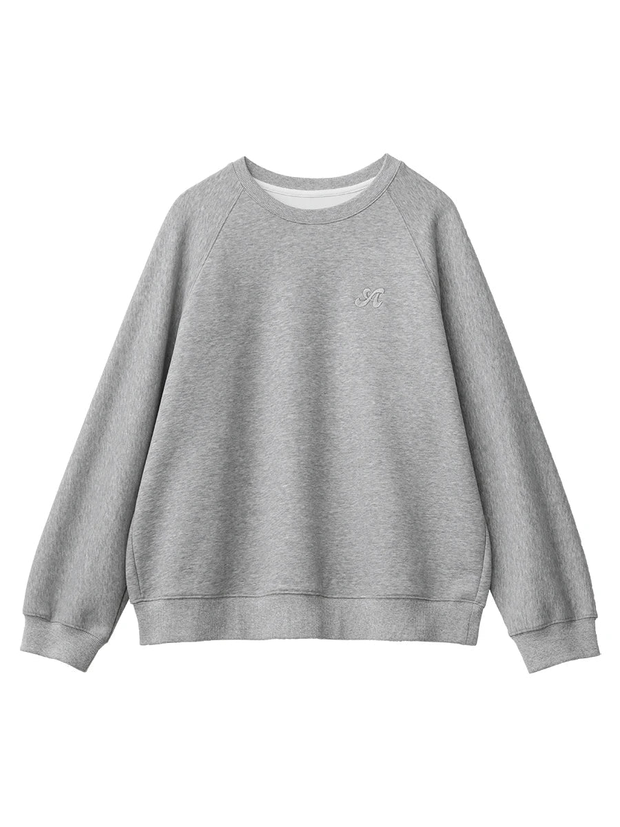 Women's crew neck sweatshirt with long sleeves and embroidered chest logo