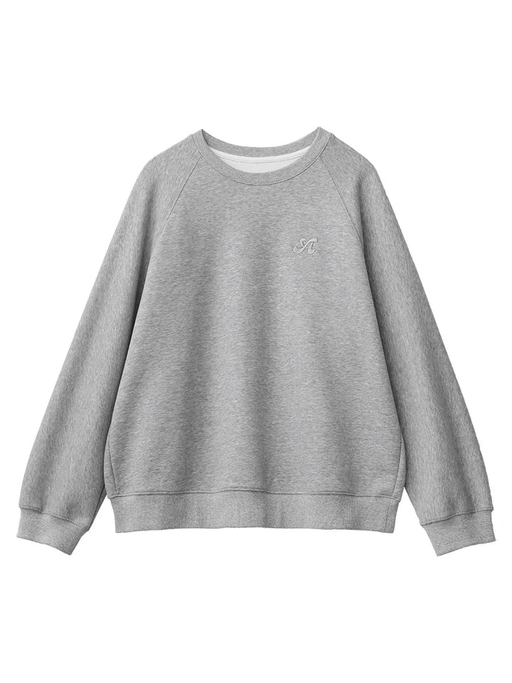 Women's crew neck sweatshirt with long sleeves and embroidered chest logo