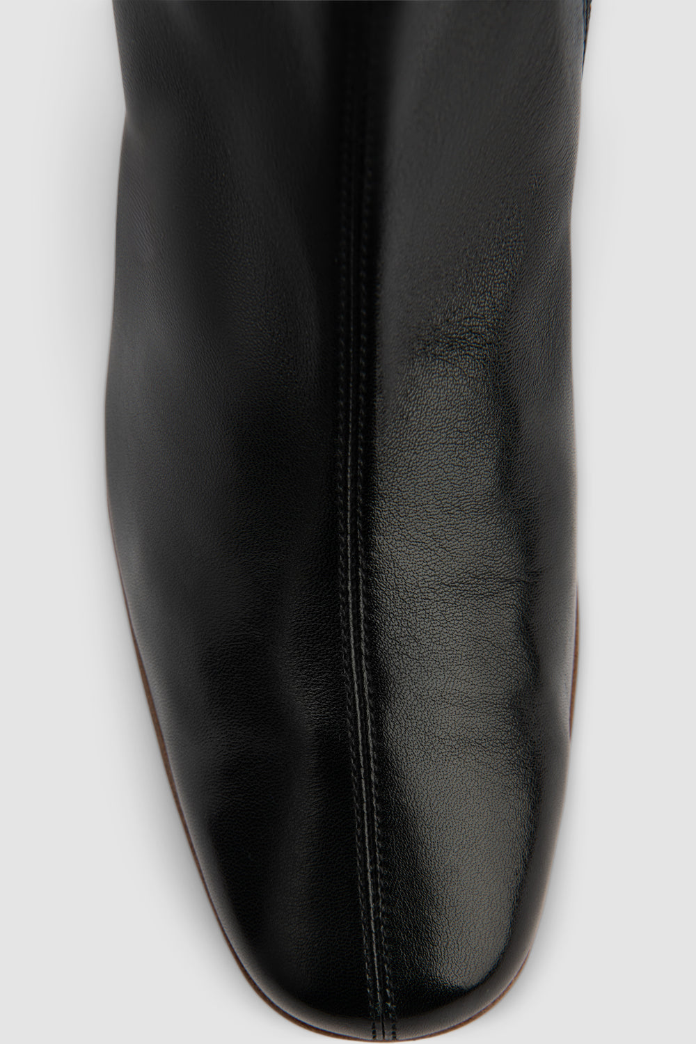 Black women's ankle boots with rounded toe and mid block heel