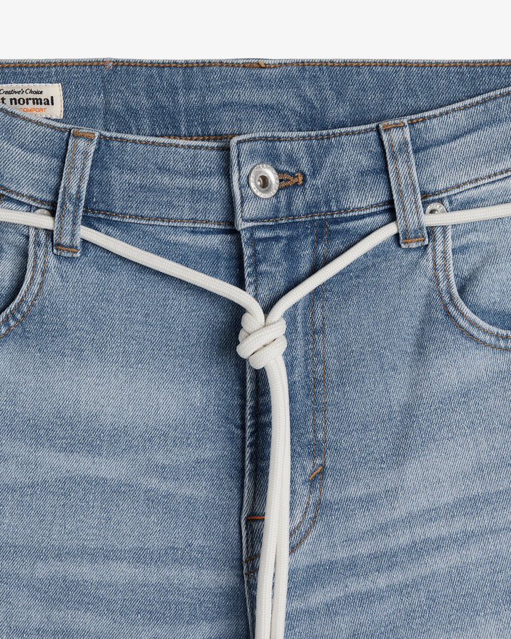 Men's light blue classic straight-leg jeans with five pockets