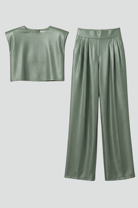 Two-Piece Set with Cropped Top and Wide-Leg Pants - Image 1