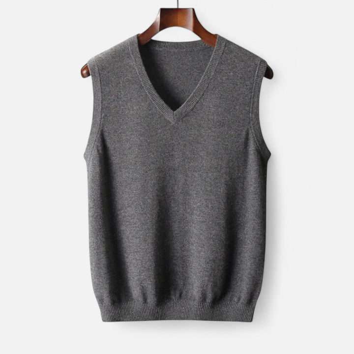 Men's plain sleeveless V-neck sweater vest with ribbed trims