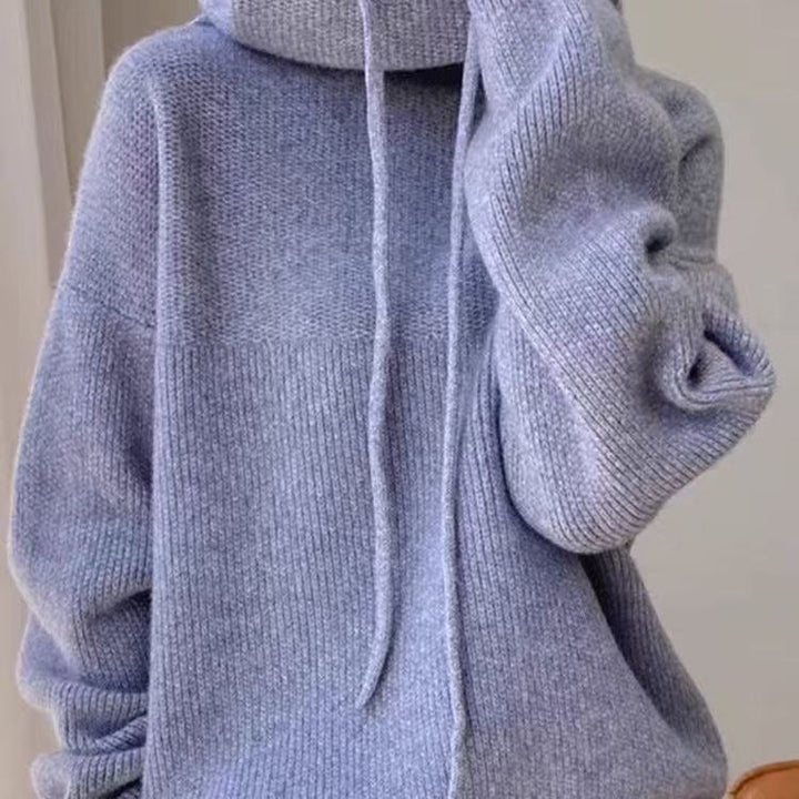 Women's relaxed knitted hoodie with drawstring hood