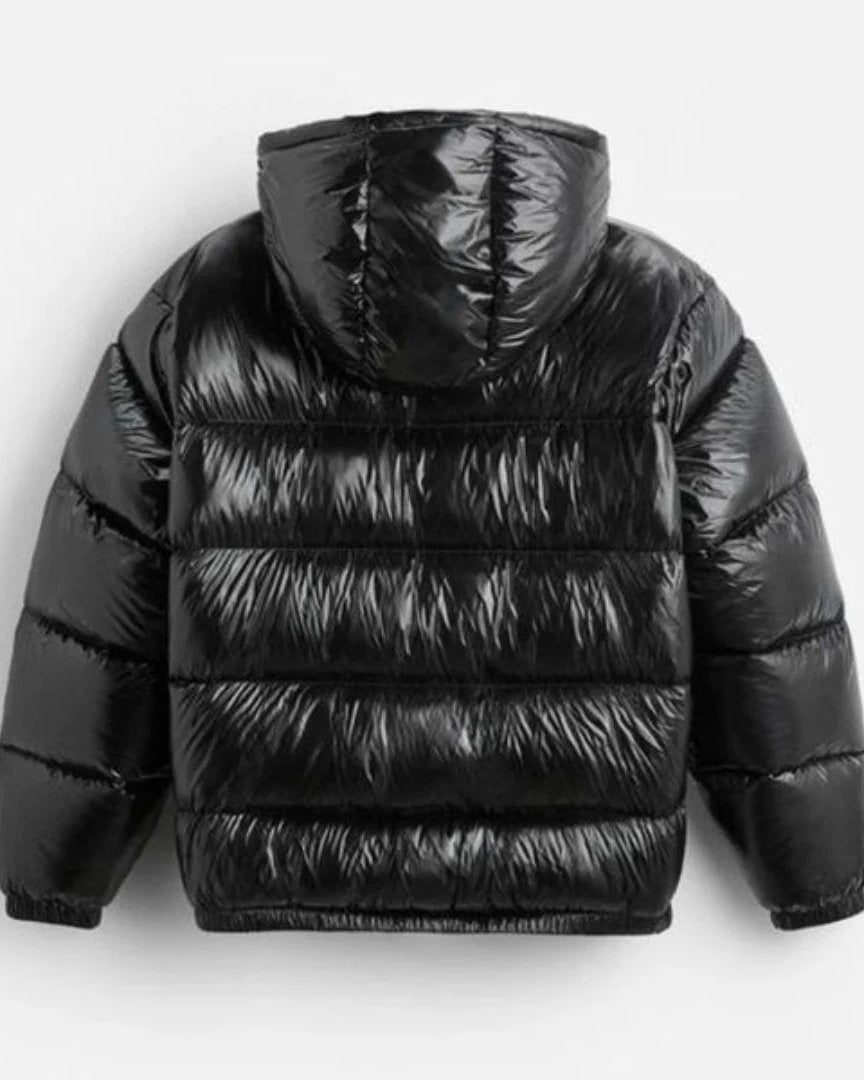 Men's hooded quilted puffer jacket with zip front and pockets