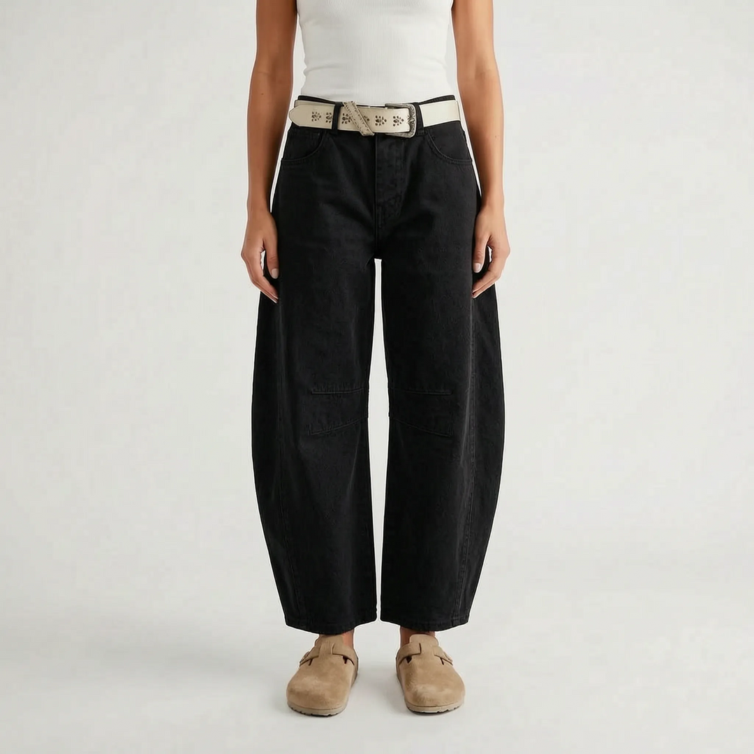 Women's cropped wide-leg jeans with curved legs and knee seam detailing