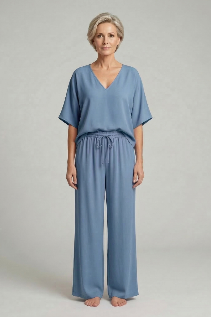 Women’s Two-Piece Set with Top and Wide-Leg Chiffon Trousers - Image 7