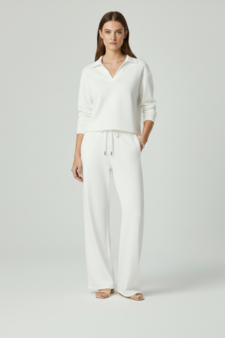 Women’s Two-Piece Set with V-Neck Top and Wide-Leg Pants - Image 11
