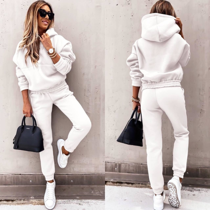 Women's hooded tracksuit set with sweatshirt and high waist jogger trousers