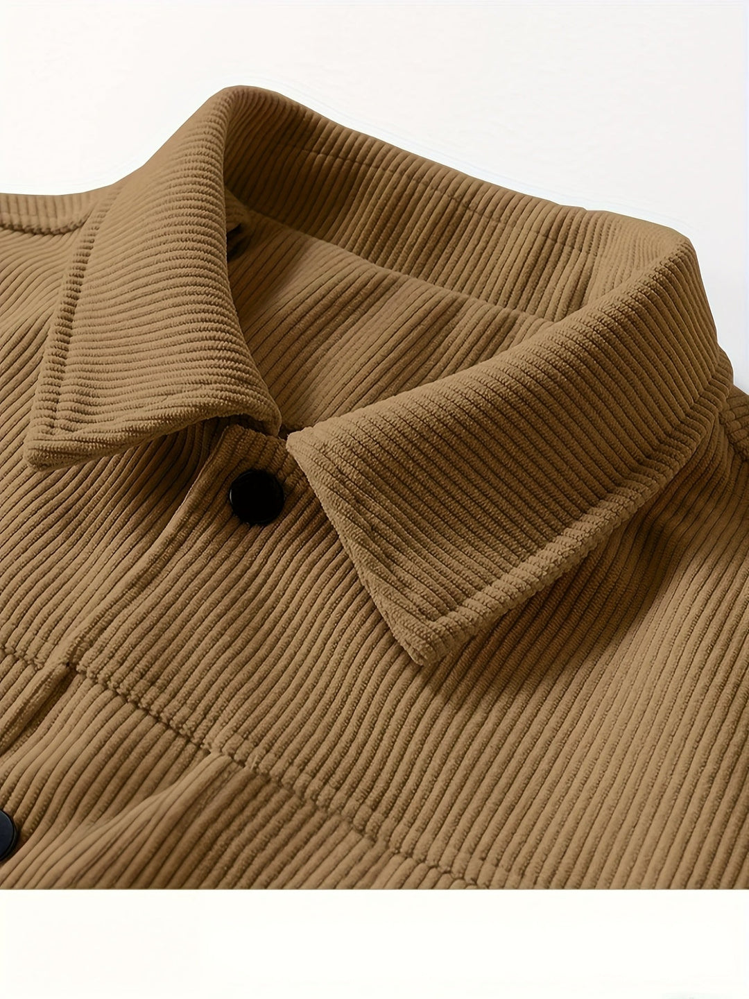 Men's corduroy utility jacket with pointed collar, button fastening and multiple pockets