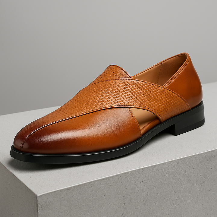 Men's textured slip-on loafers with rounded toe and low heel