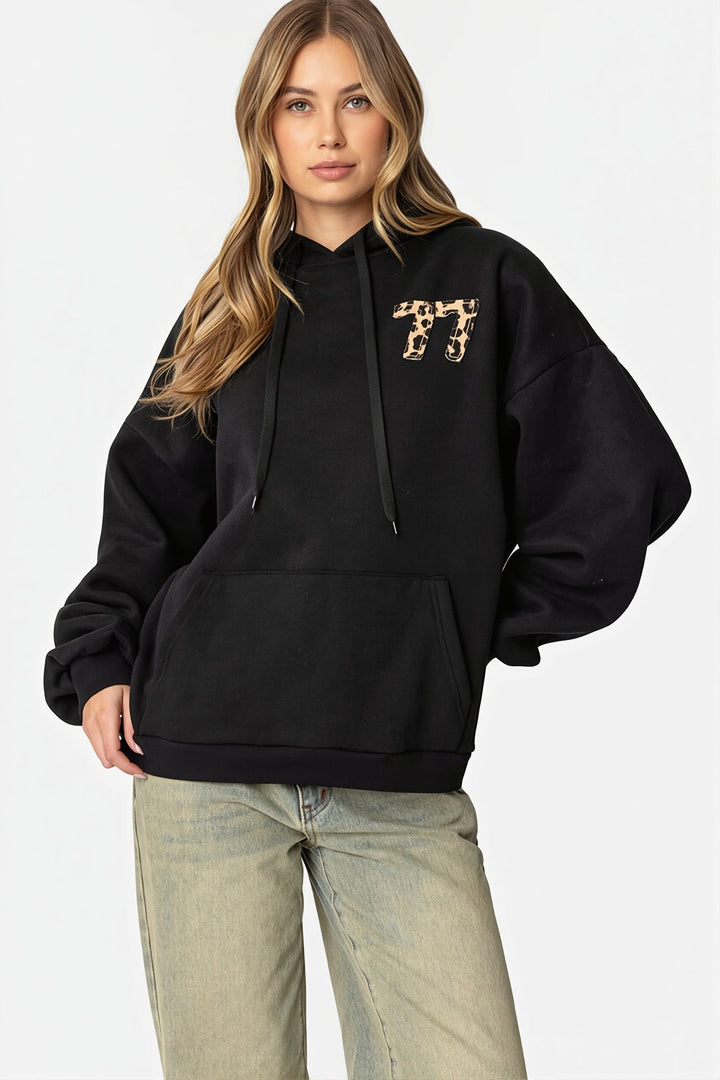 Women's oversized pullover hoodie with hood, number graphic, long sleeves and front pouch pocket