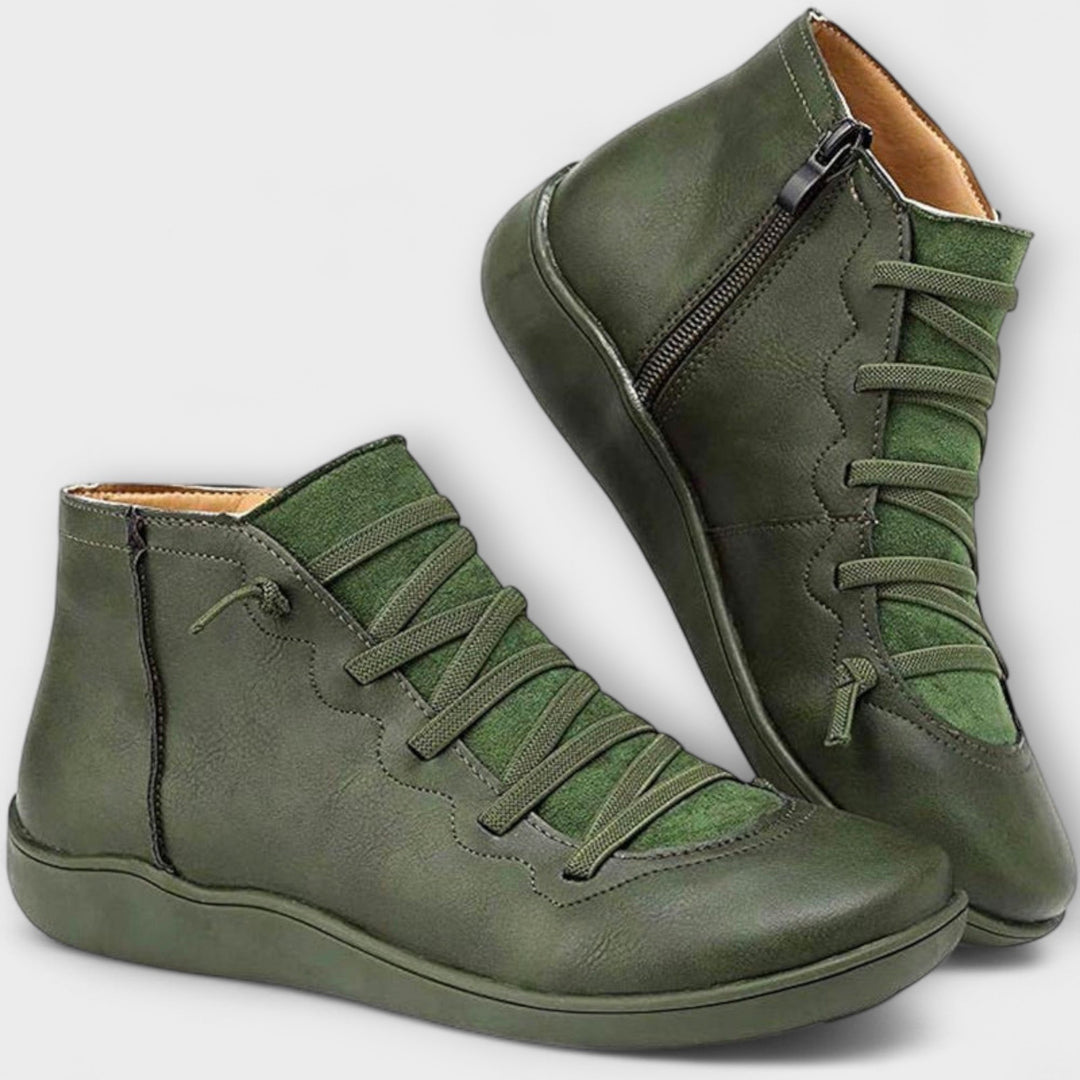 Lace-up ankle boots with side zip and round toe