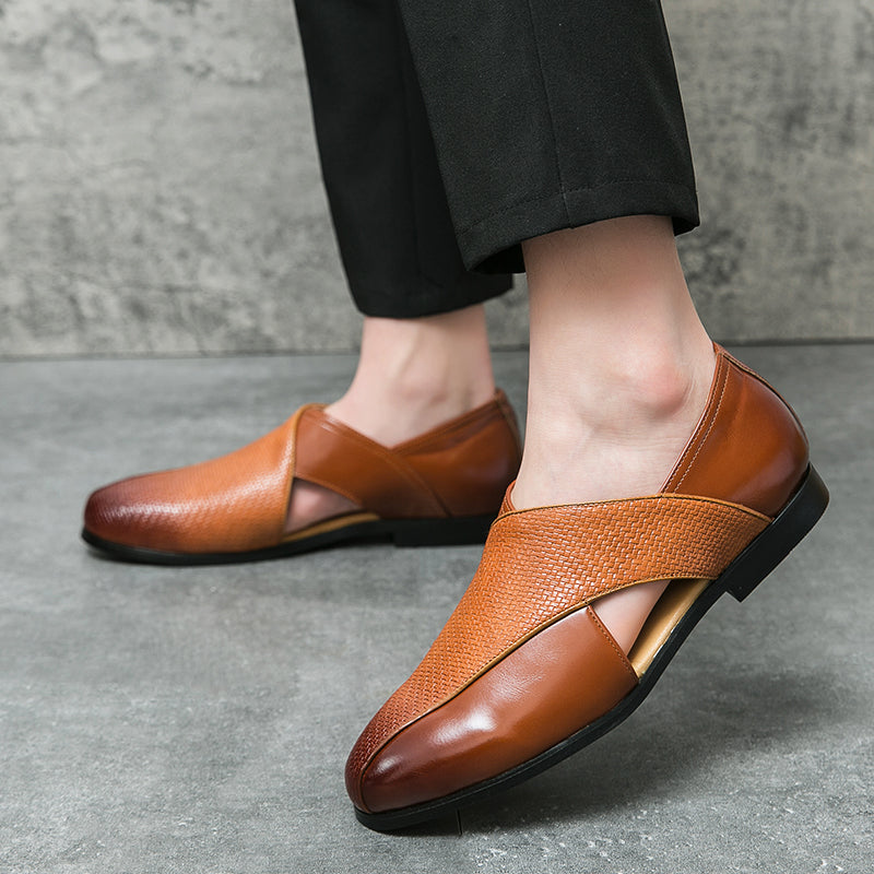 Men's textured slip-on loafers with rounded toe and low heel