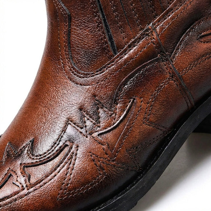 Men's ankle Chelsea boots with pointed toes, elastic side panels and decorative stitched detailing