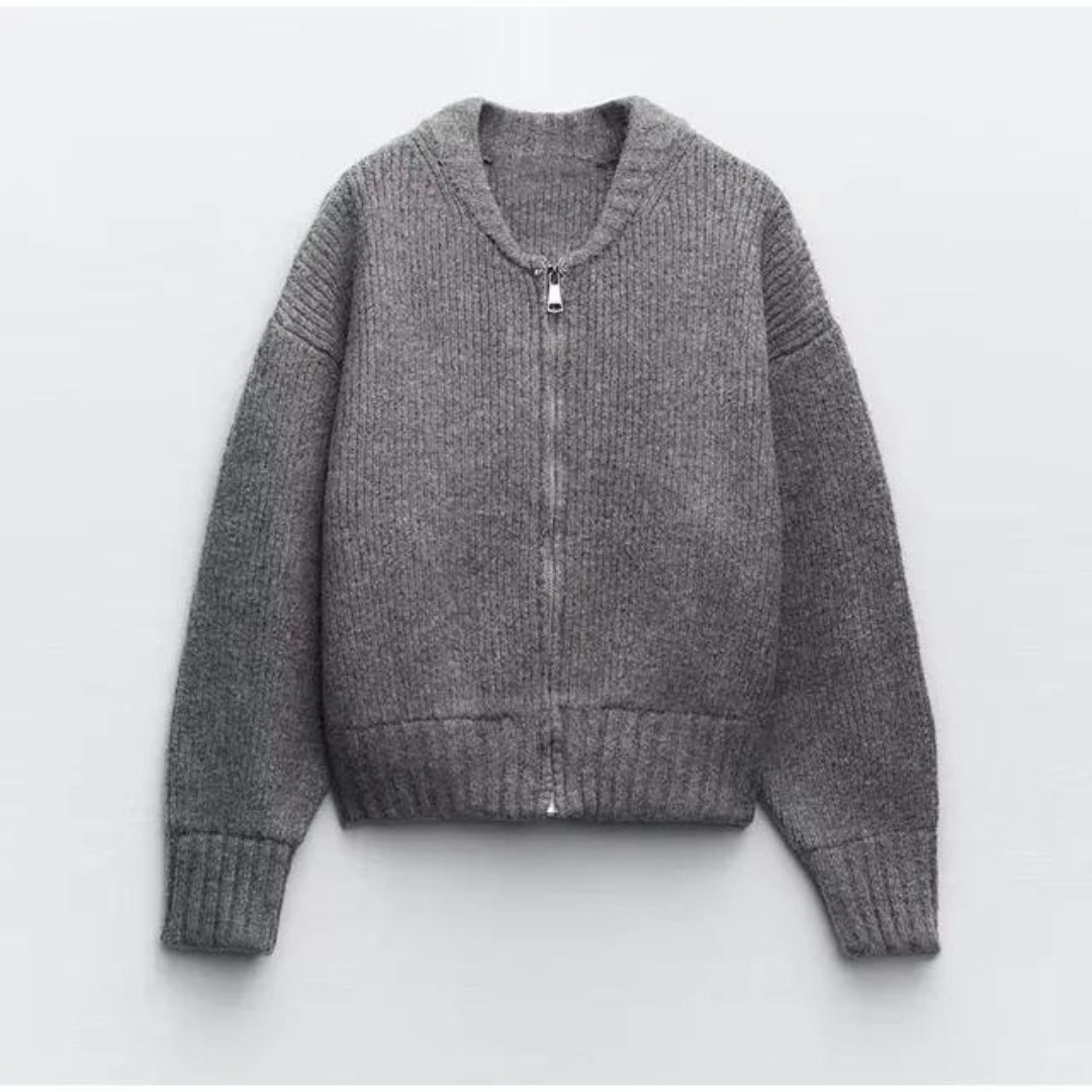 Grey knitted cardigan with round neck, front zip and long sleeves
