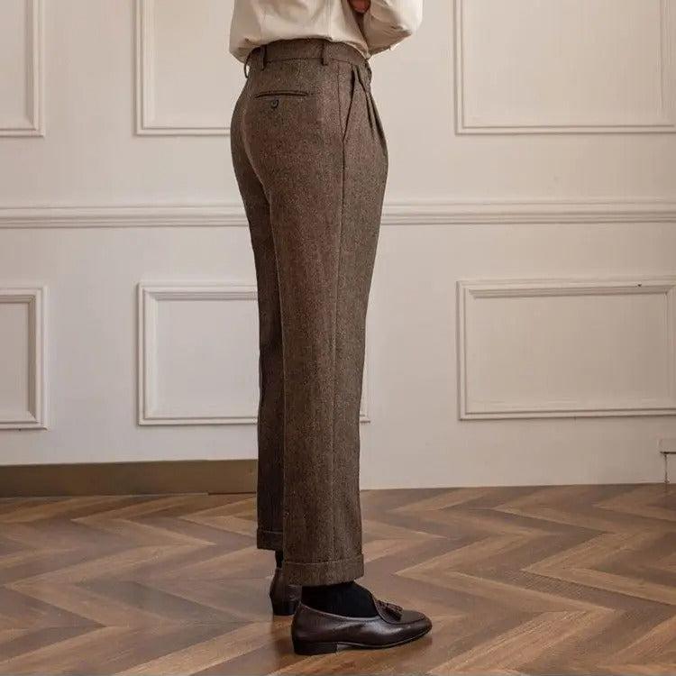 Men's pleated straight leg trousers with turn-up ankle hems