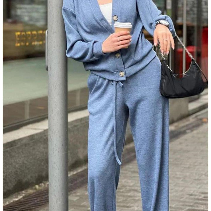 Women's knitted V-neck cardigan and relaxed trousers two-piece set